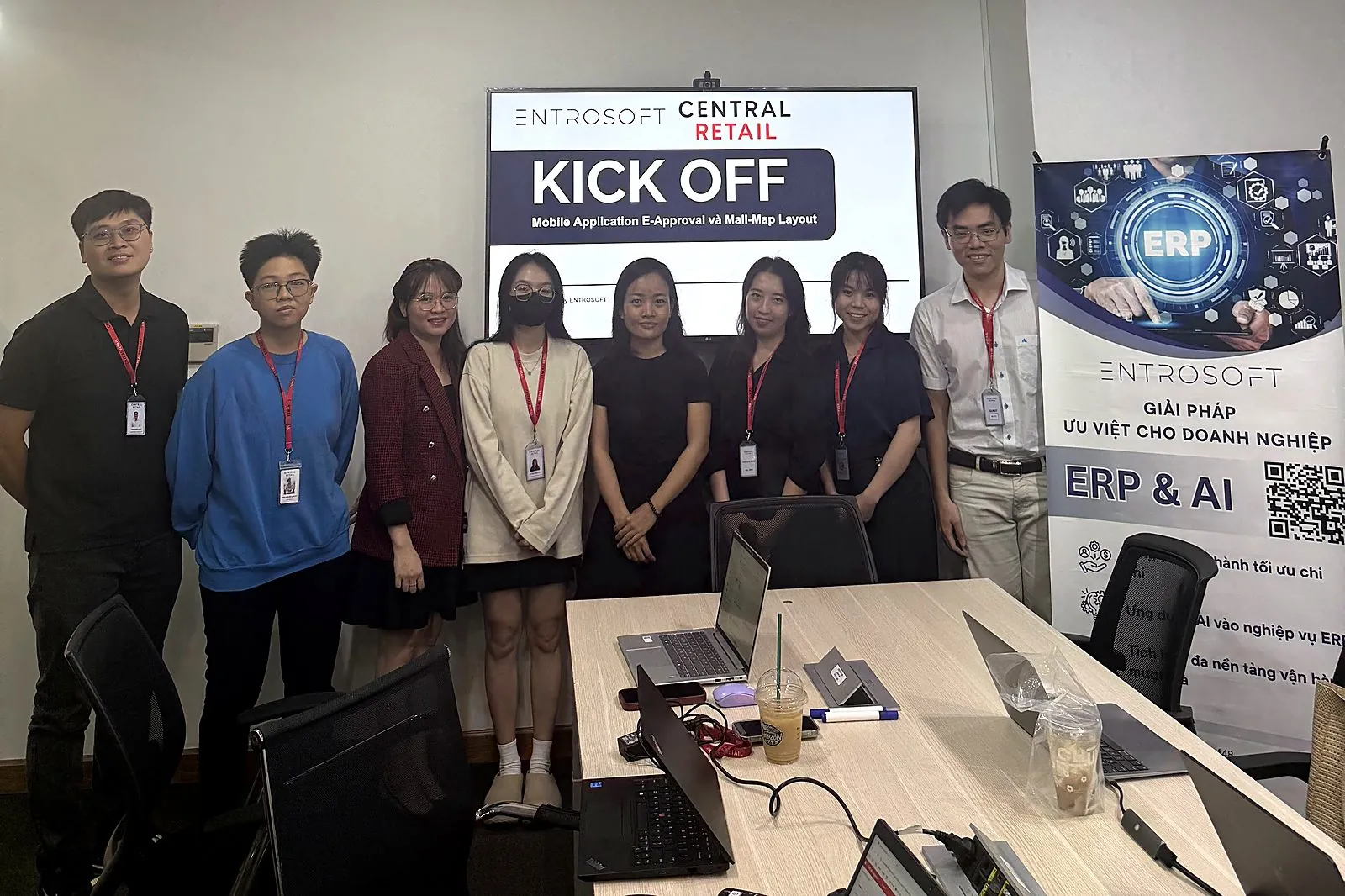 Đội ngũ ENTROSOFT và Central Retail Việt Nam tại buổi kick-off