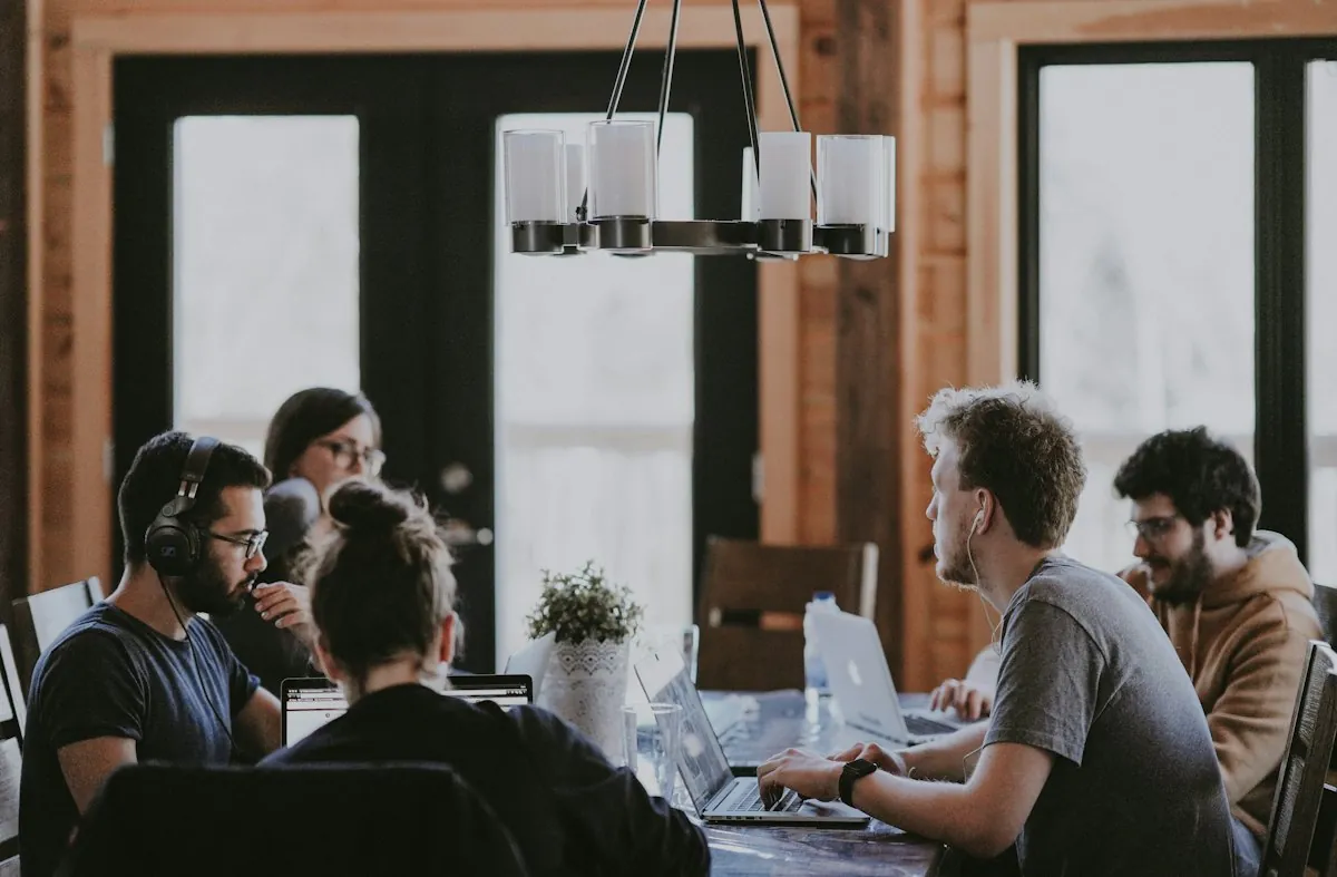 ERP cho doanh nghiệp vừa và nhỏ: bắt đầu từ phân hệ nào, triển khai thế nào?