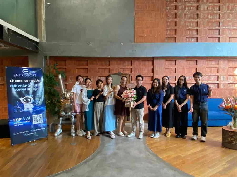 Đội ngũ ENTROSOFT và GBV Holding tại lễ kick-off dự án ERP